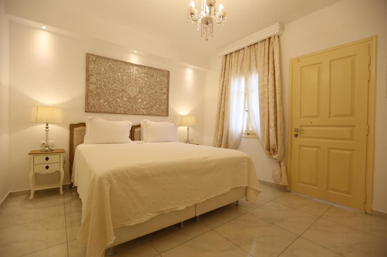 Bed & Breakfast The White Adamantas (Milos)