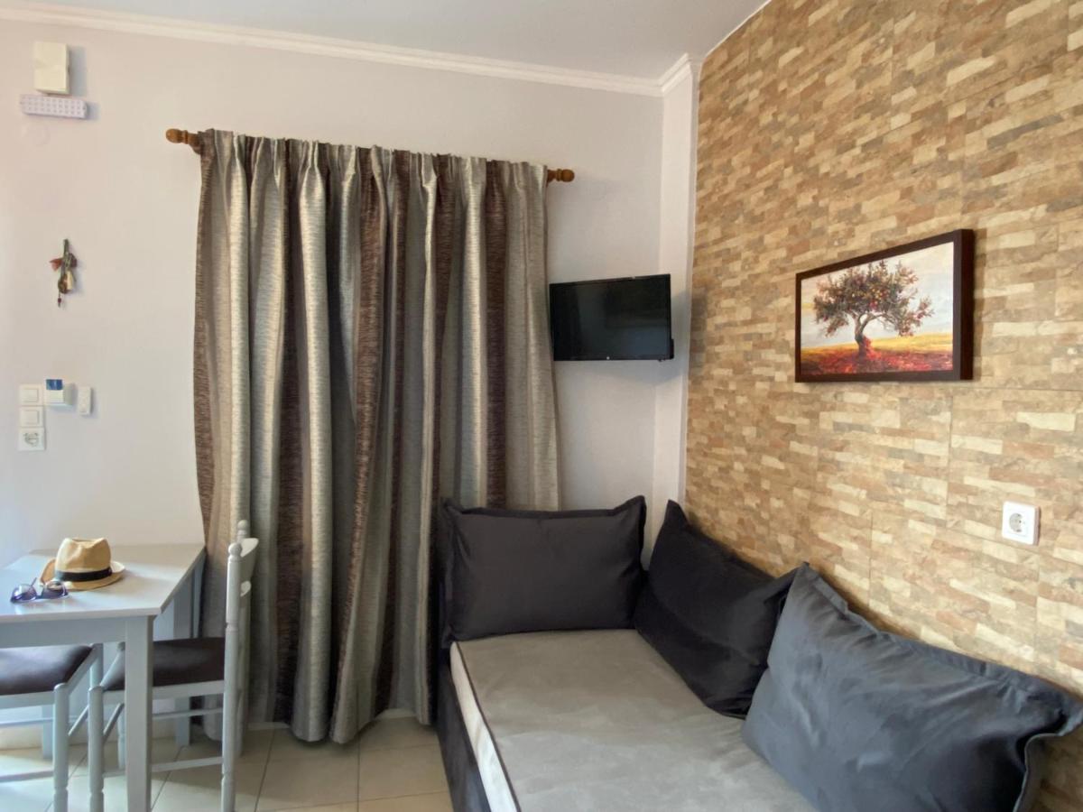 Caviro Apartment *