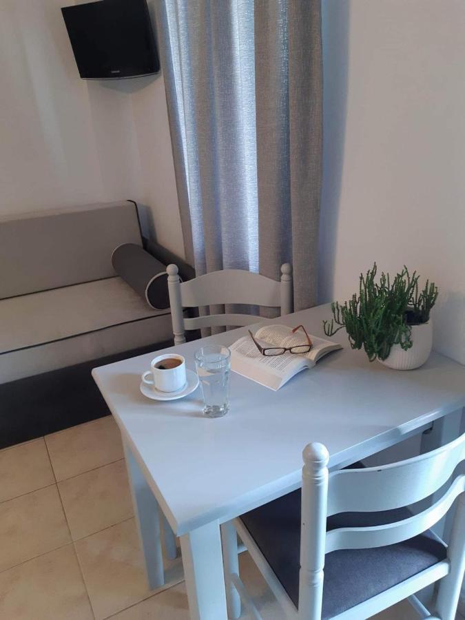Caviro Apartment