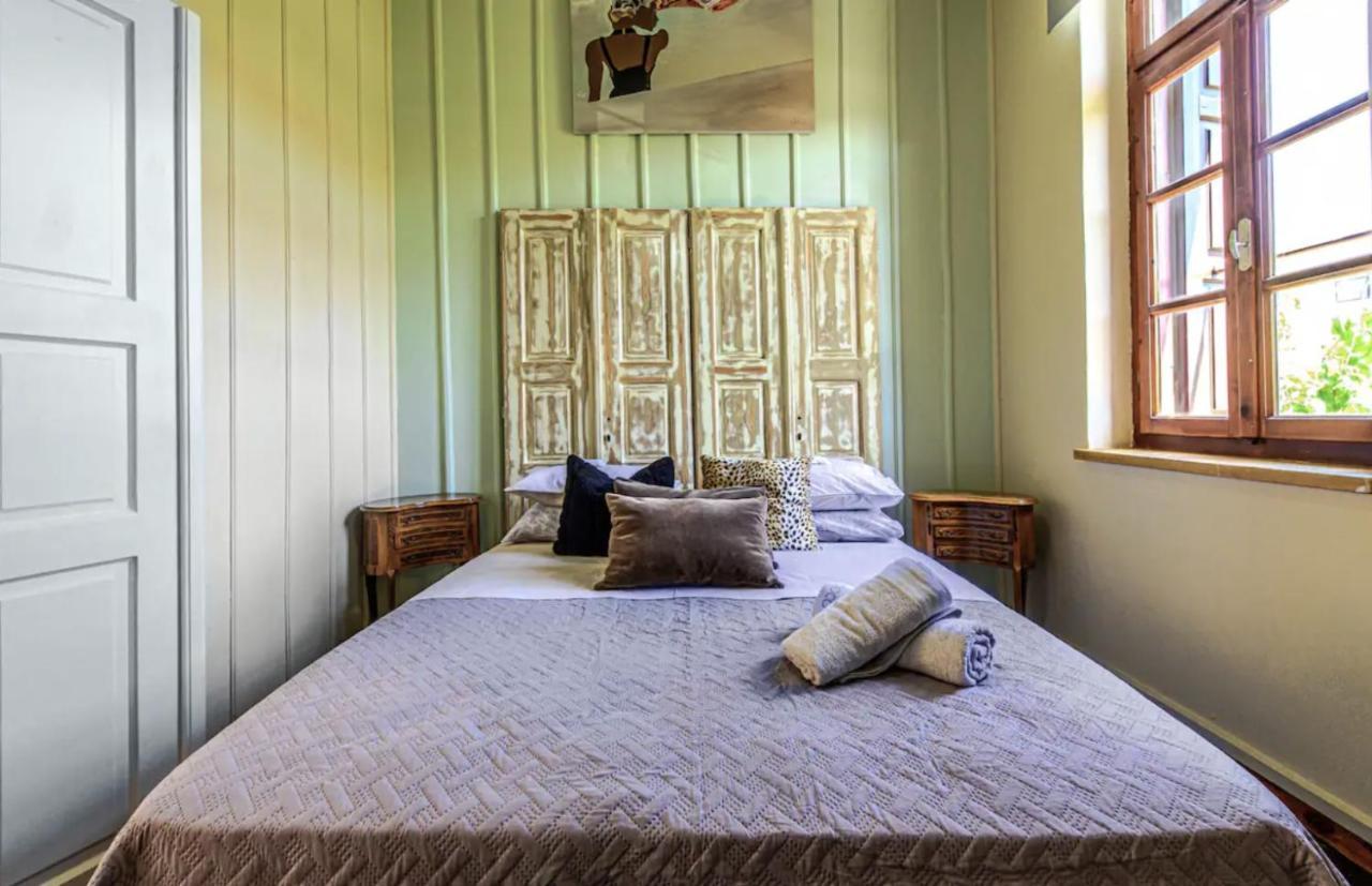 Ruby 'n Emerald Studio's Guest house