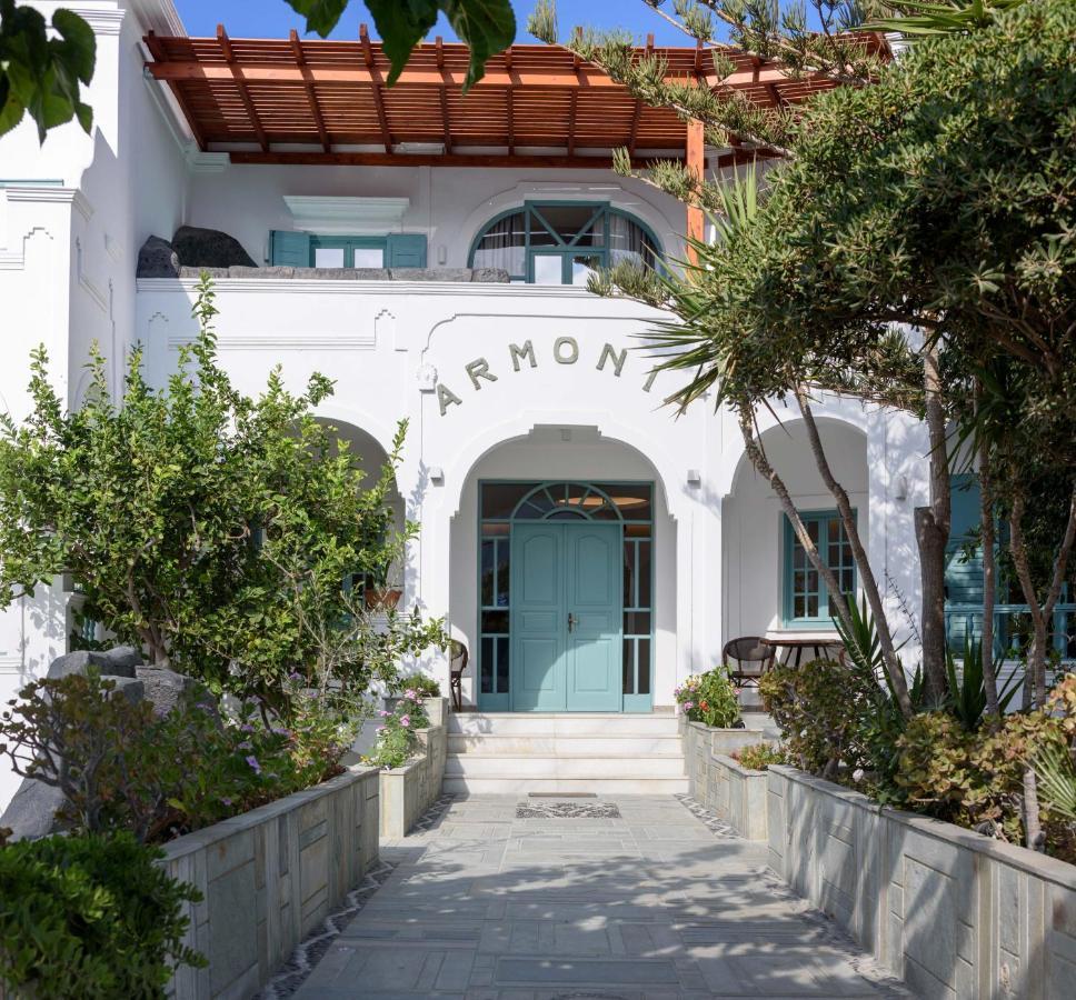 Armonia 3* Kamari (Santorini)