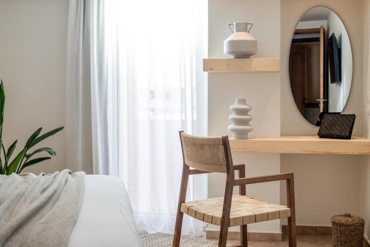Elea Hotel 2*