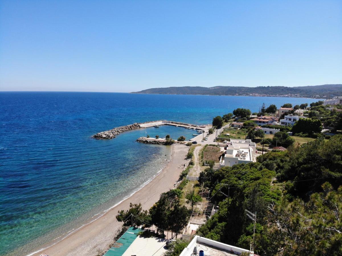 Chios Xenia & *