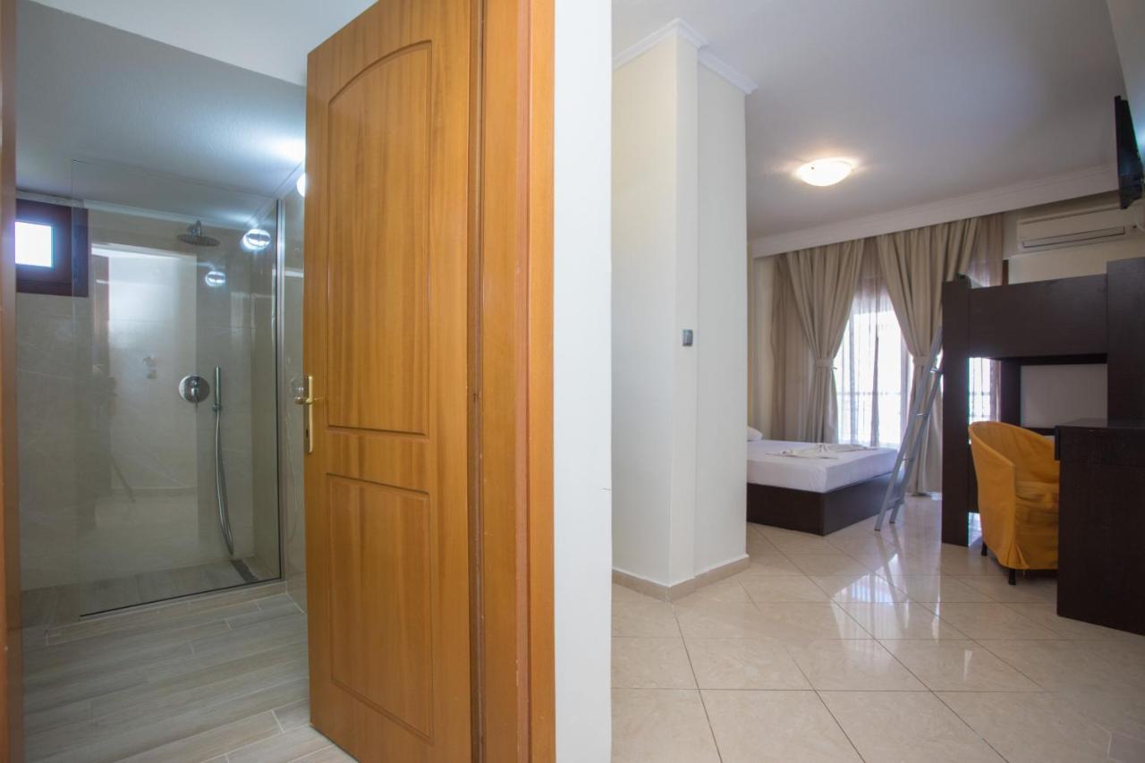 Villa Amalia Sun Beach * Nea Vrasna