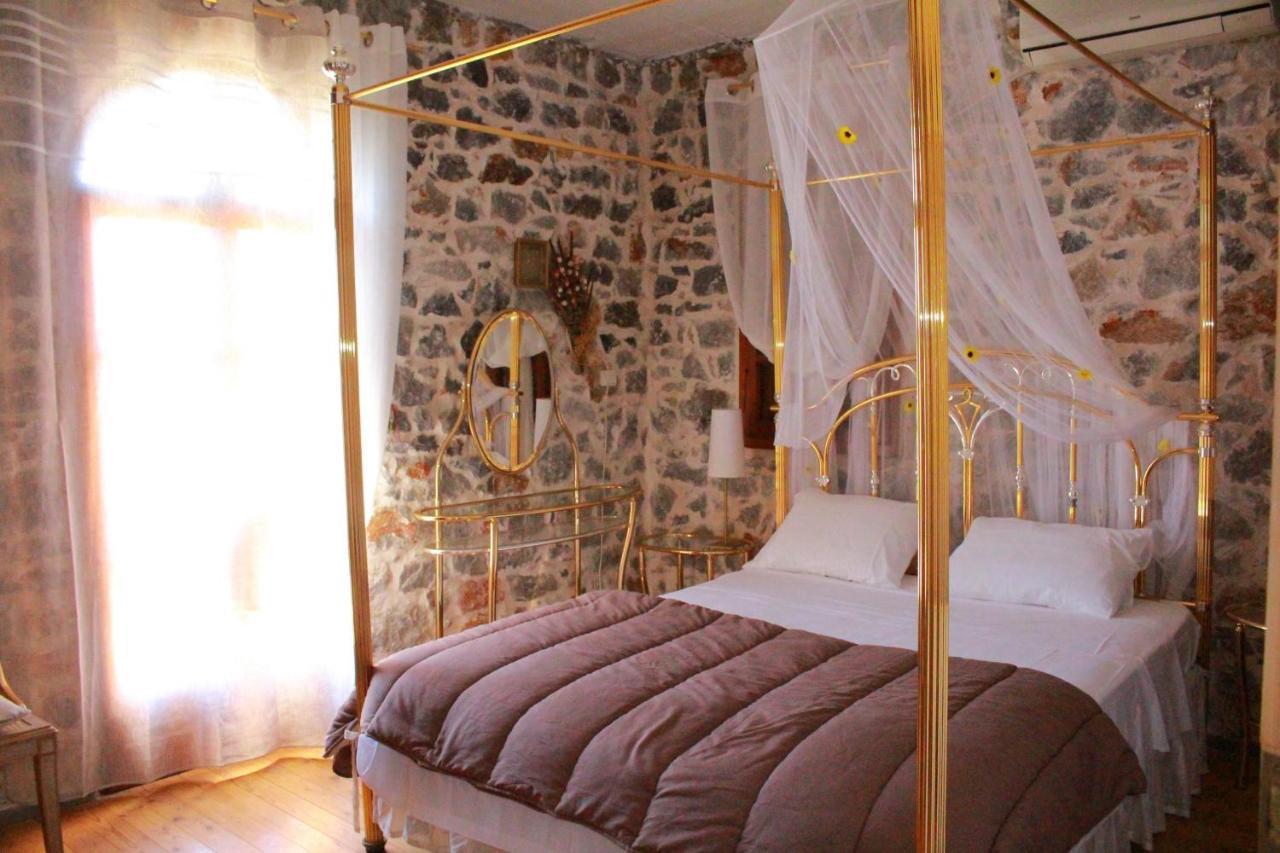 Holiday home Blue Stone Triopetra