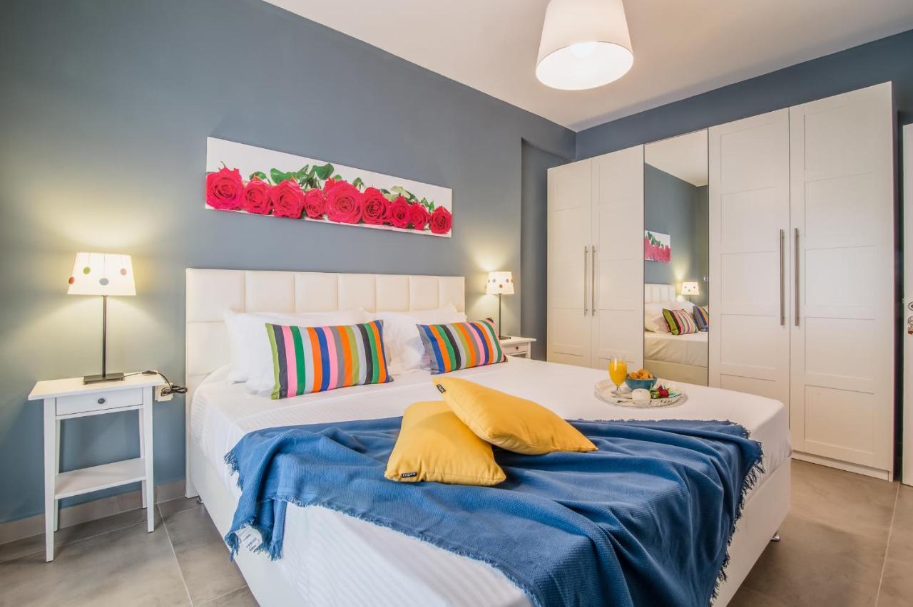 Glyfada's Apartment