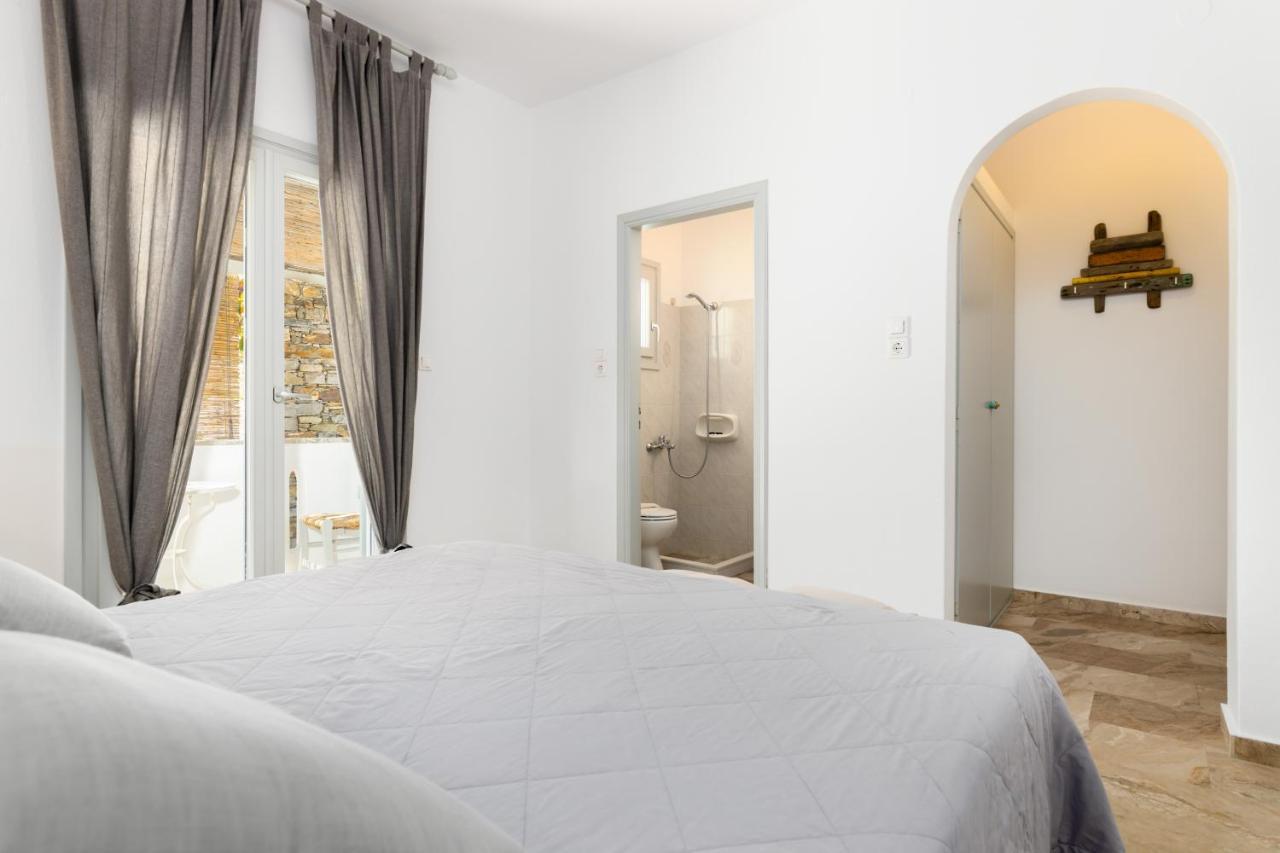 Roses Hotel 2*
