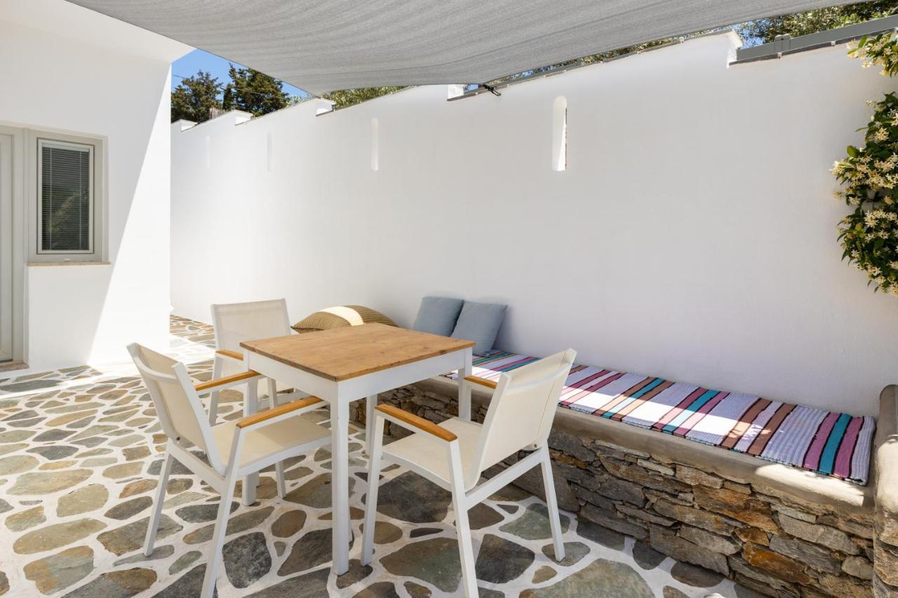 Roses Parikia (Paros)