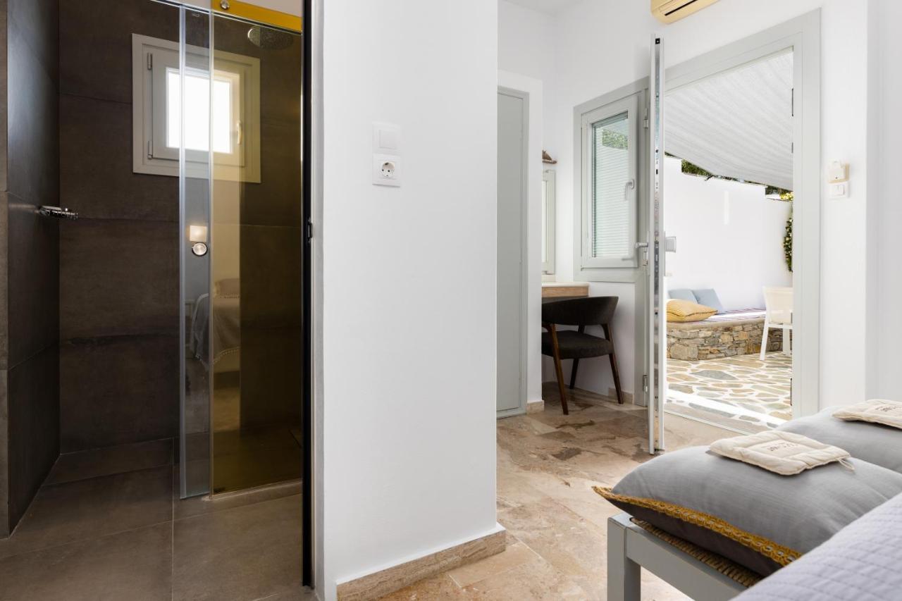 Roses Hotel Parikia (Paros)