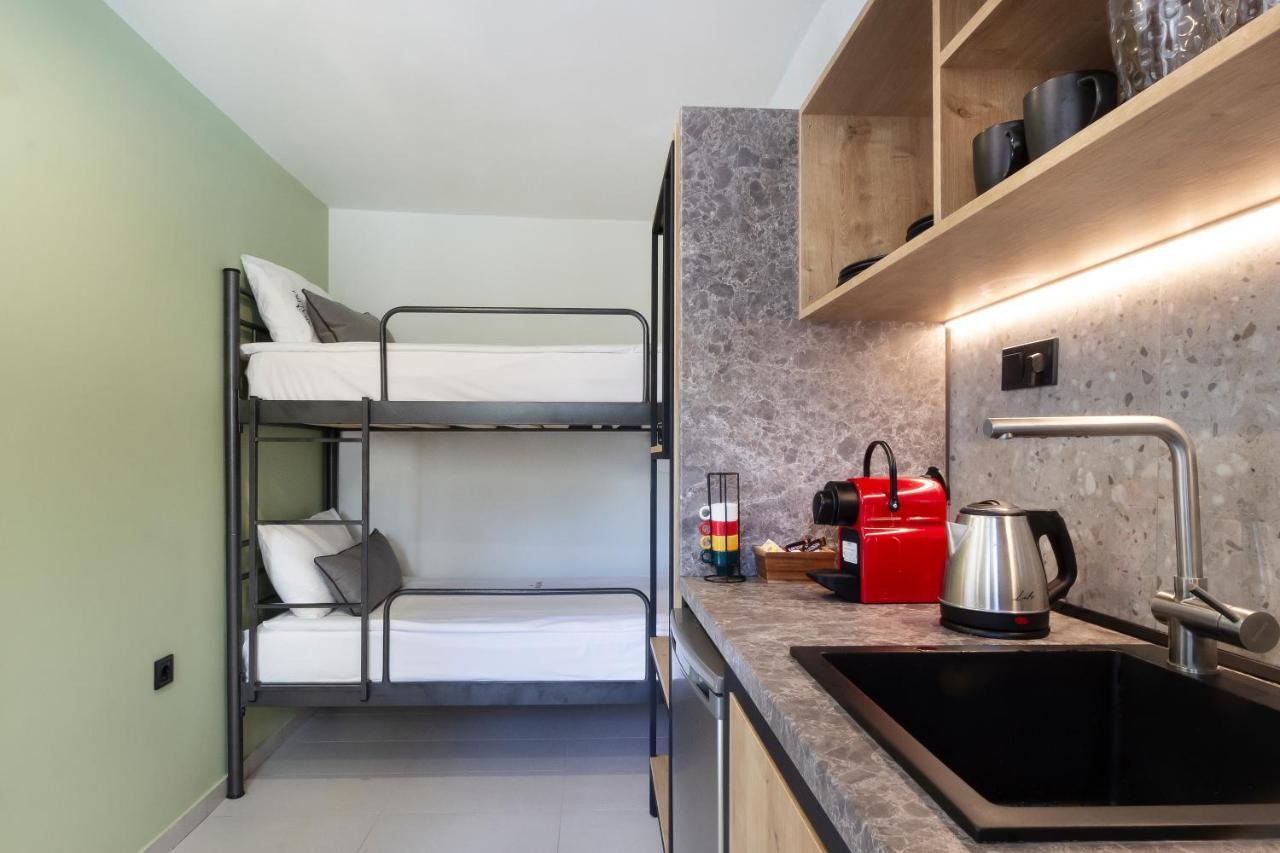 Araliki Apartment
