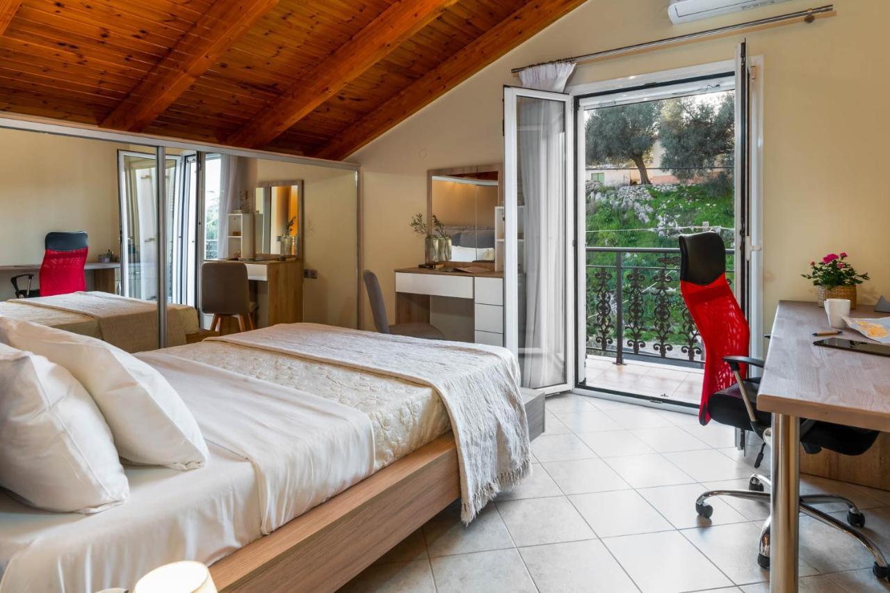 Apartment Anesis 2022 *