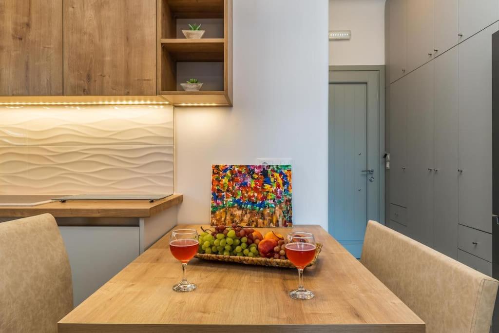 Divaly - Private Heated Jacuzzi Apartment *