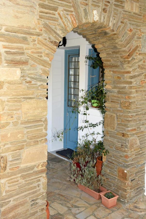 Andros Guesthouses *