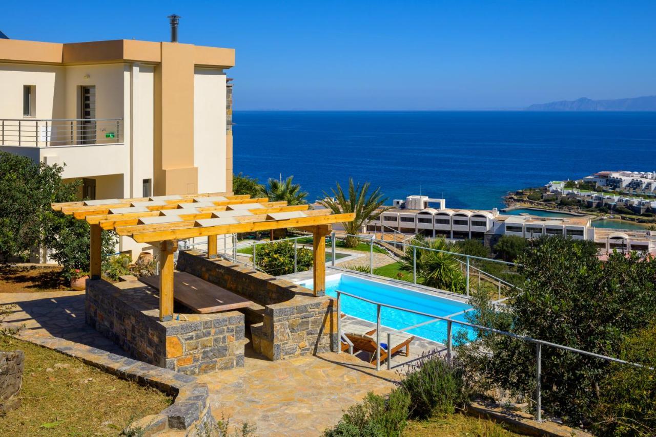 Calypso Villa *