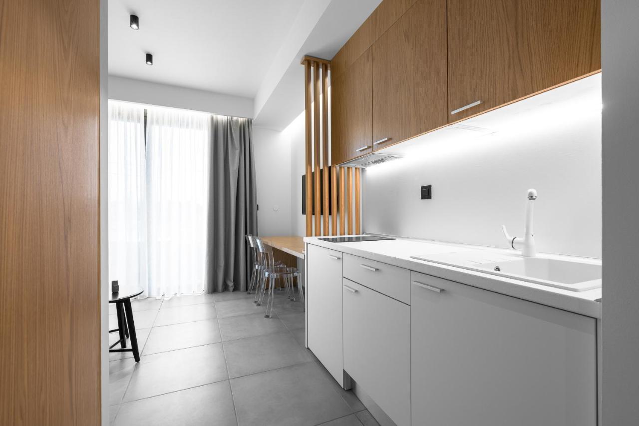 Rothos Luxury