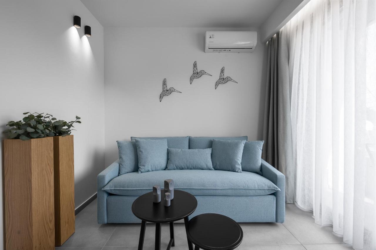 Rothos Luxury Apartment