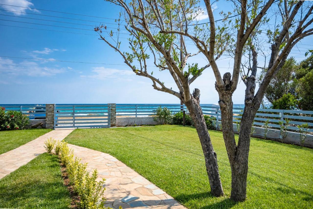 Azzurro Seafront Holiday home
