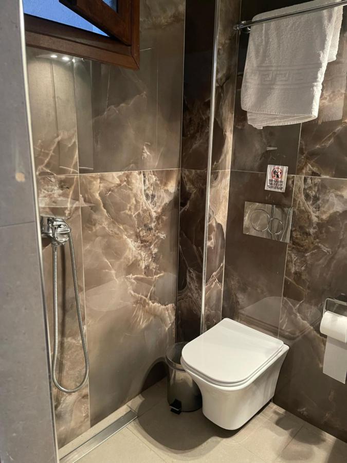 Theano Apartment *
