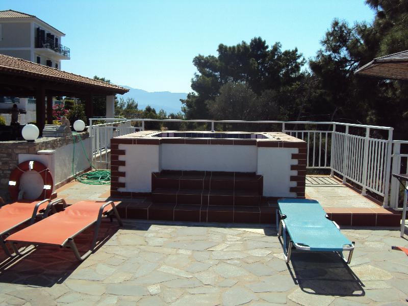 Hotel Mykali 2*