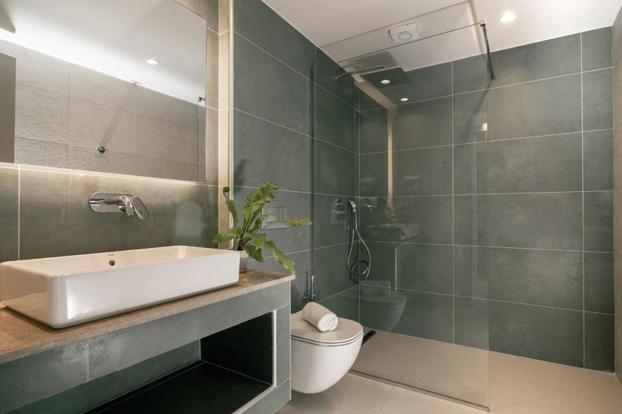 Phoenix Apartment *