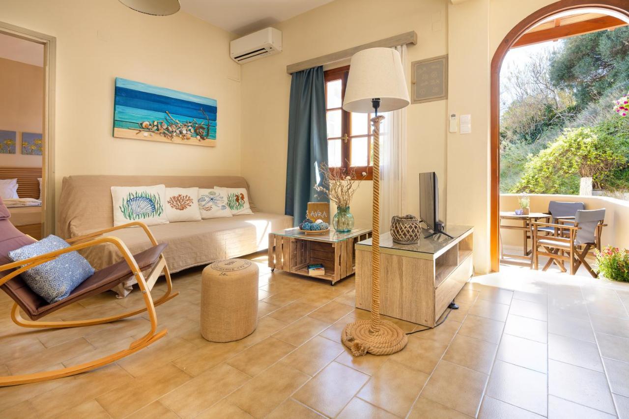 Apartment Avra
