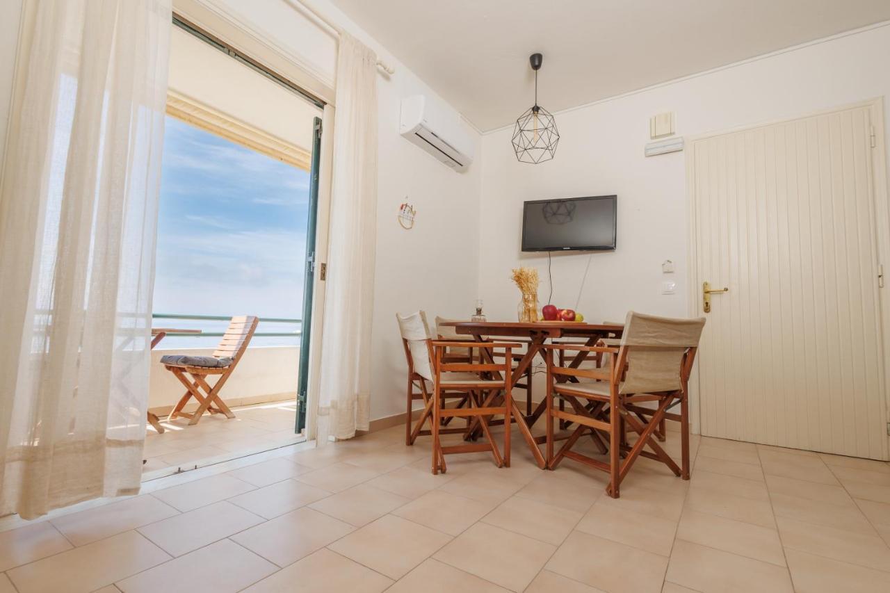 Apartment Kallopsia - Menigos By New Era *