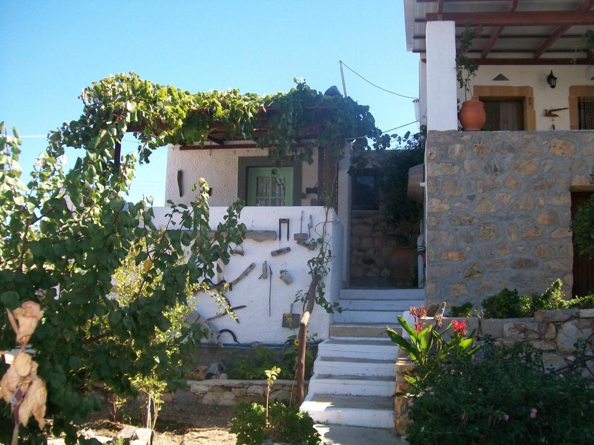 Patmos Mathios Studios- Guest house Sapsila