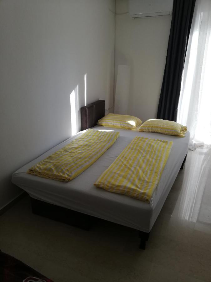 By The Sea, Thessaloniki Apartment *