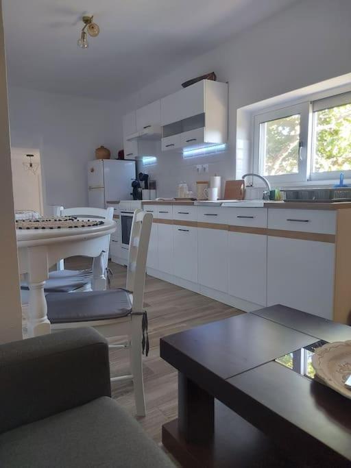 Houlia με δωρεάν χώρο στάθμευσης Holiday home