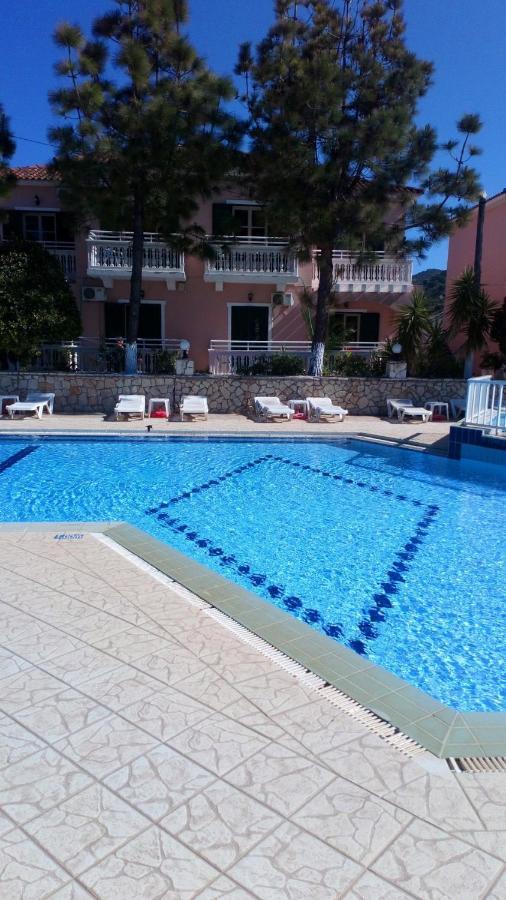 Timotheos Aparthotel