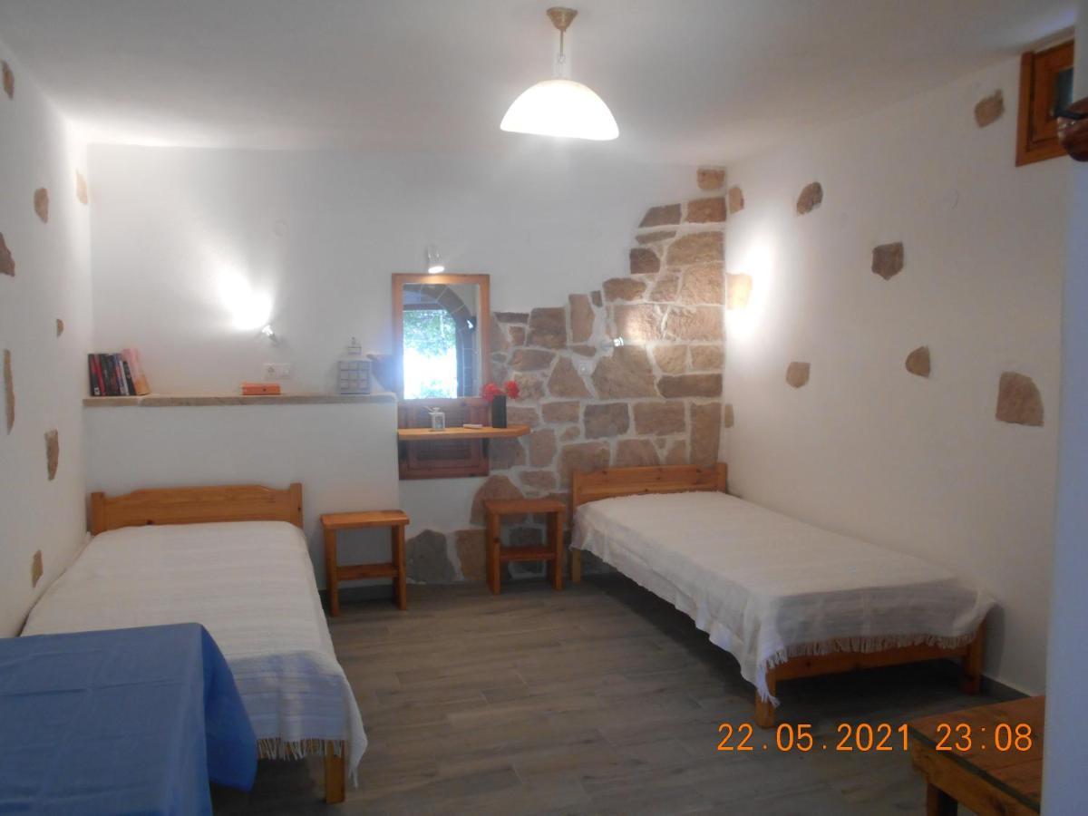 Patmos Mathios Studios- Guest house Sapsila