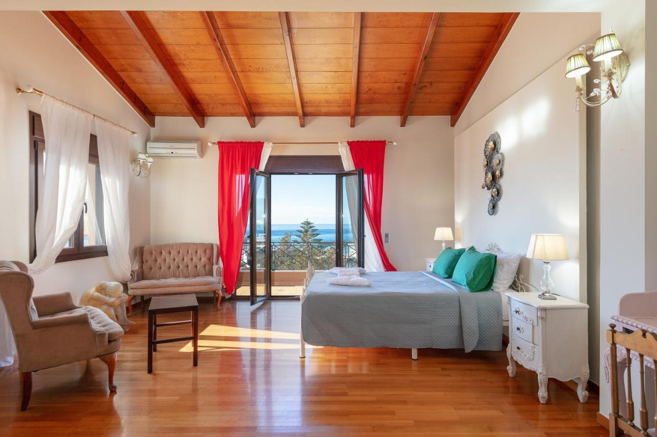 Family Ellis With Private Pool 200m To The Walking Distance To The Amenities