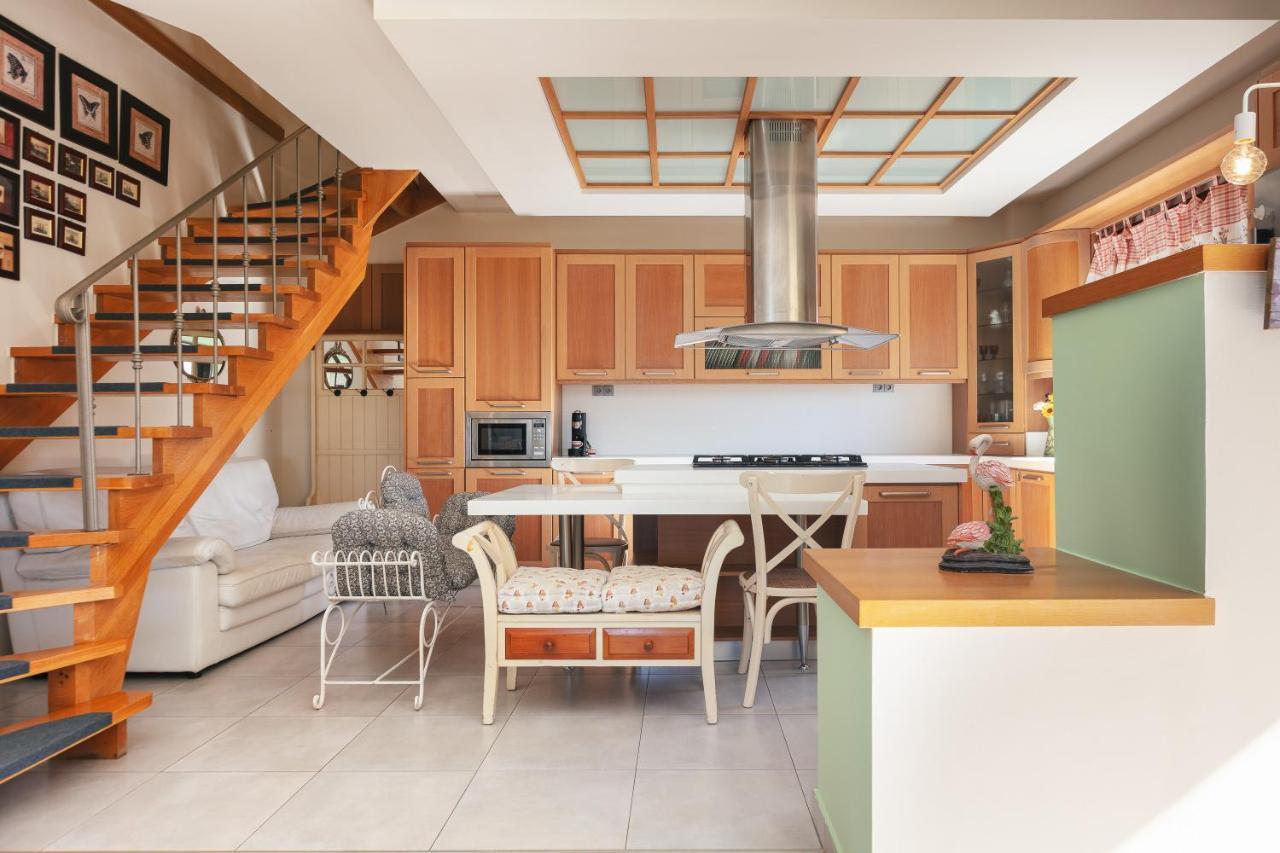 Villa Family Ellis With Private Pool 200m To The Walking Distance To The Amenities *