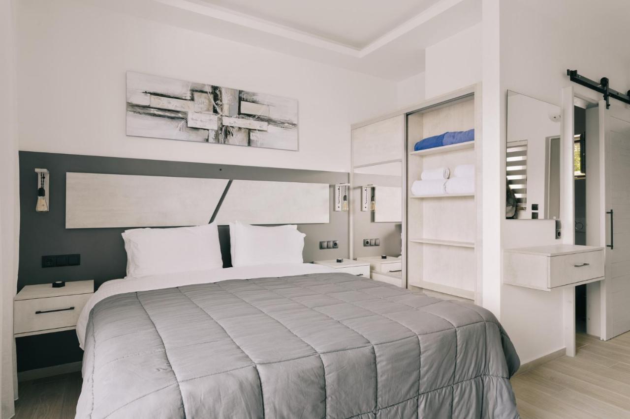 Lighthouse Apartment Stoupa