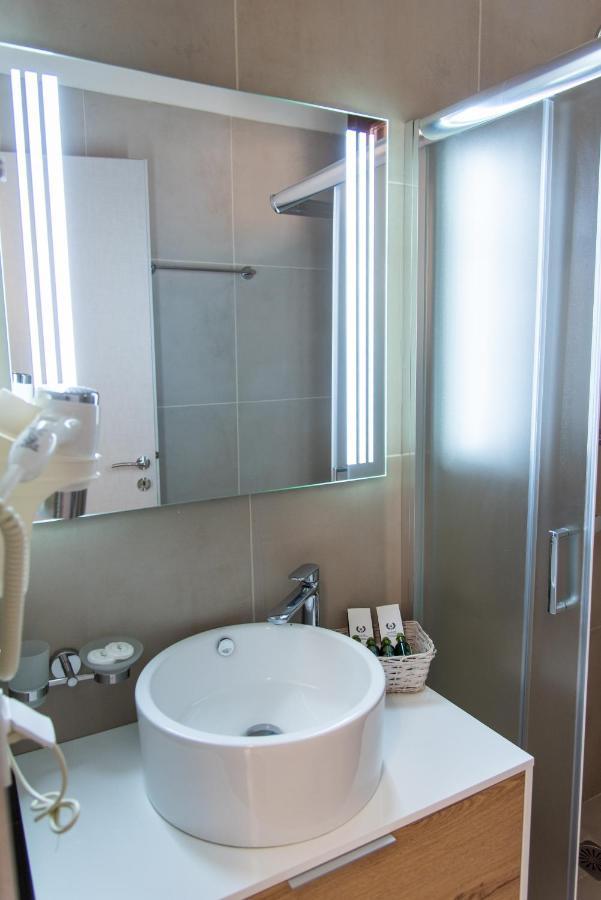 Cavo D' Oro Villa *