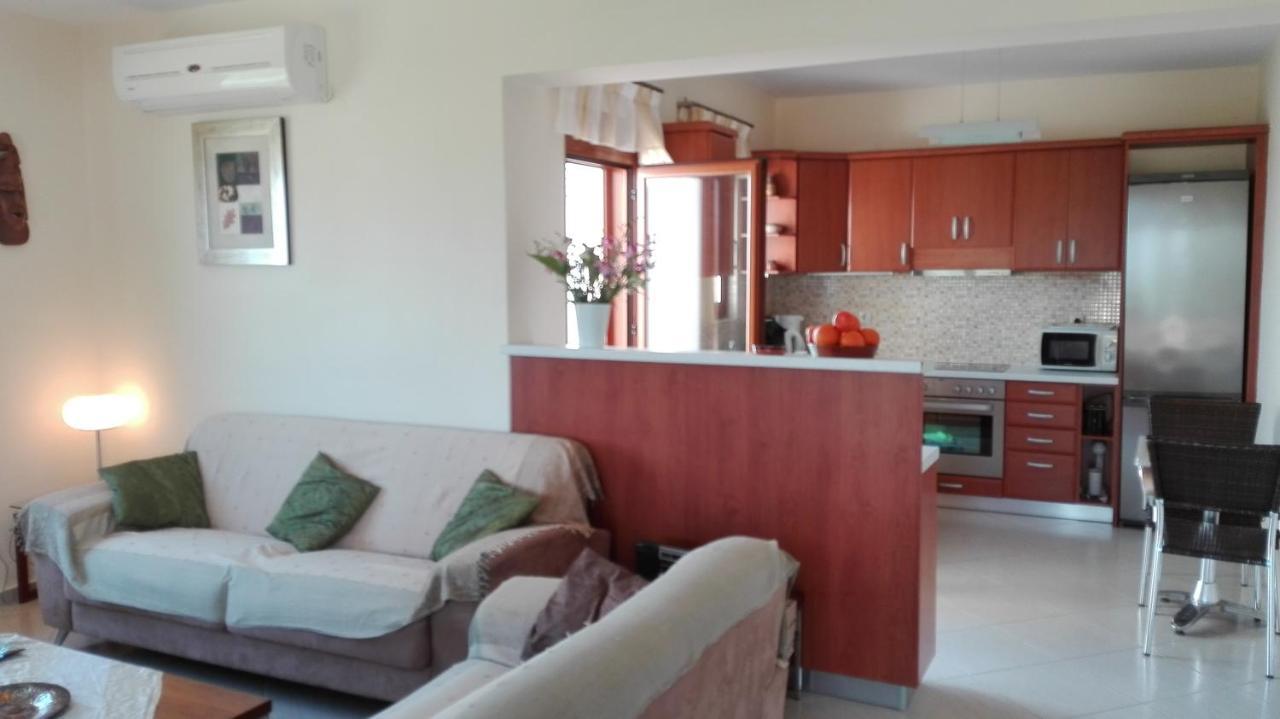 Helidonia Villas * Pigi (Crete)