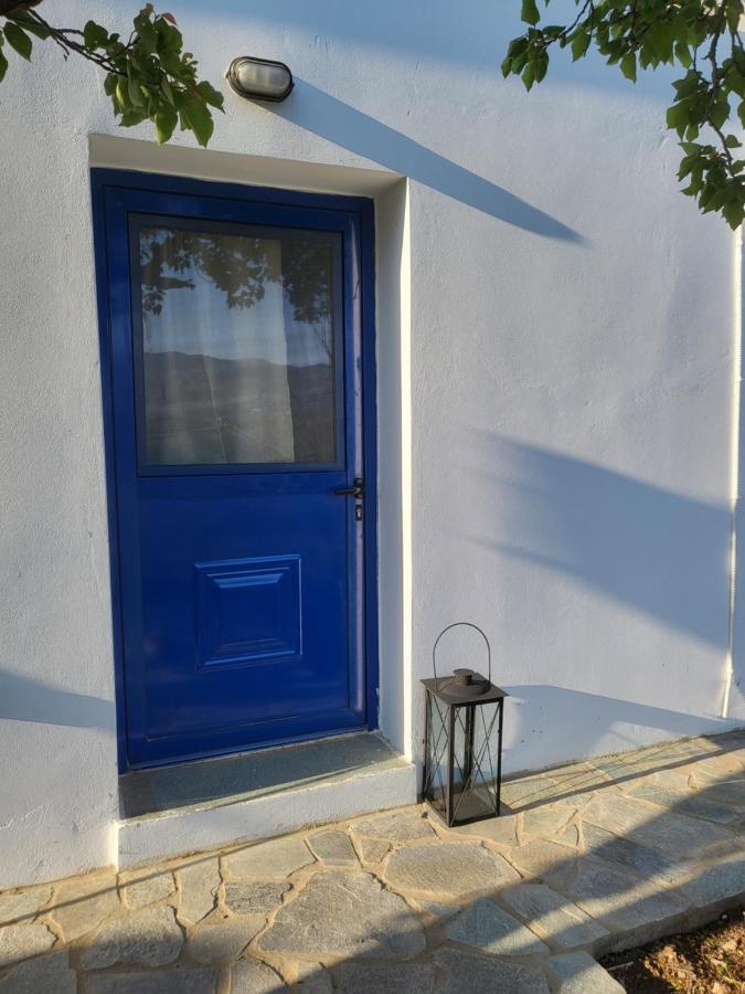 Houlia με δωρεάν χώρο στάθμευσης