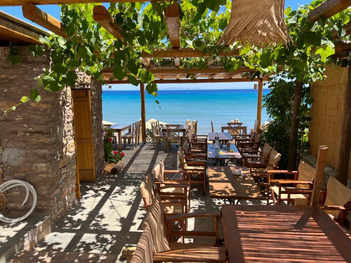 Almyra Seaside