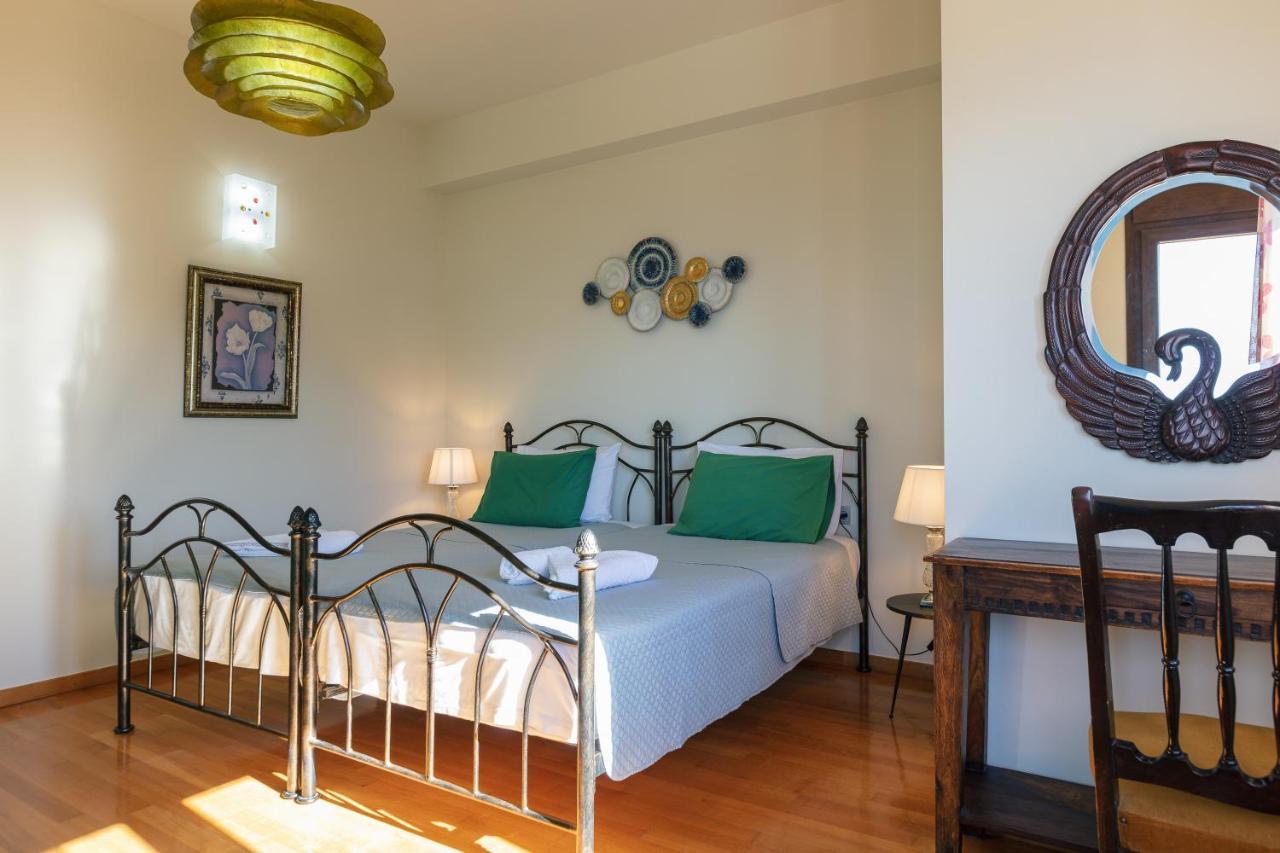 Family Ellis With Private Pool 200m To The Walking Distance To The Amenities Villa *