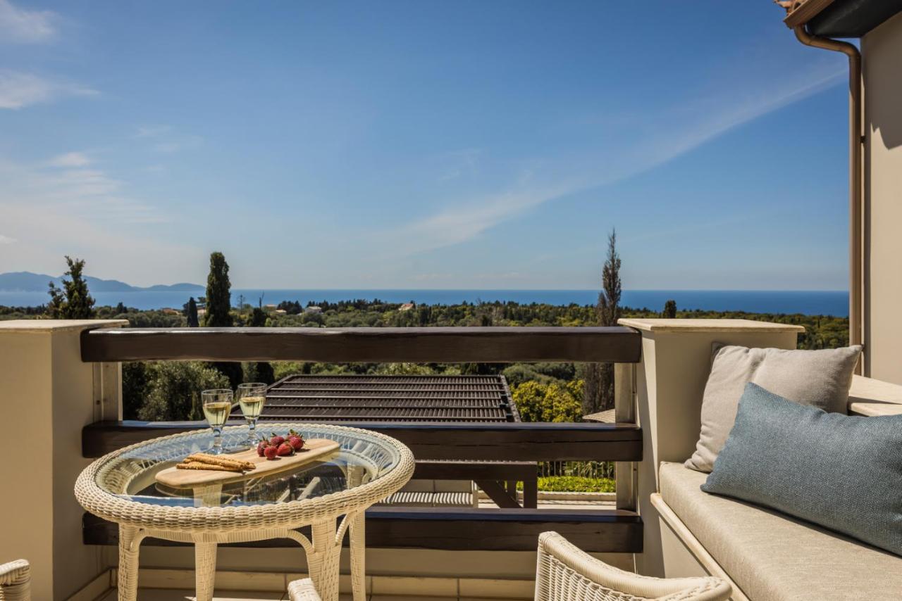 Luxury Karmaniolos Kefalonia Villa *