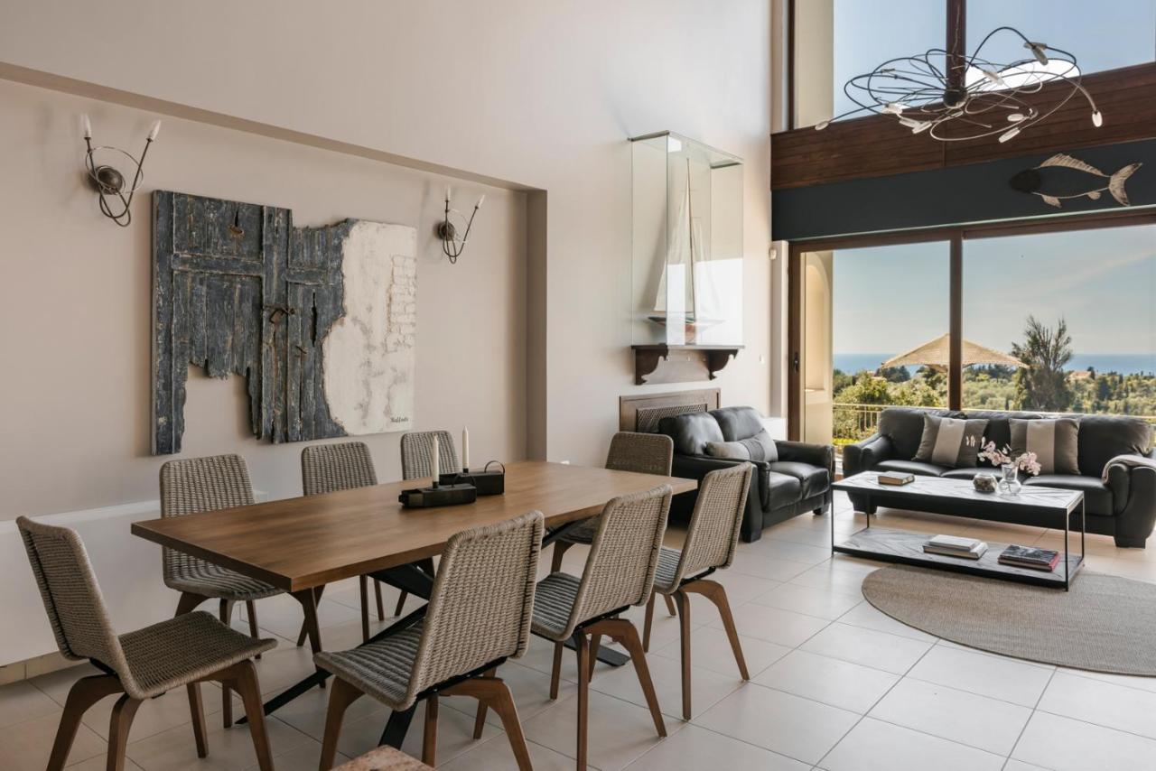 Luxury Karmaniolos Kefalonia Villa *