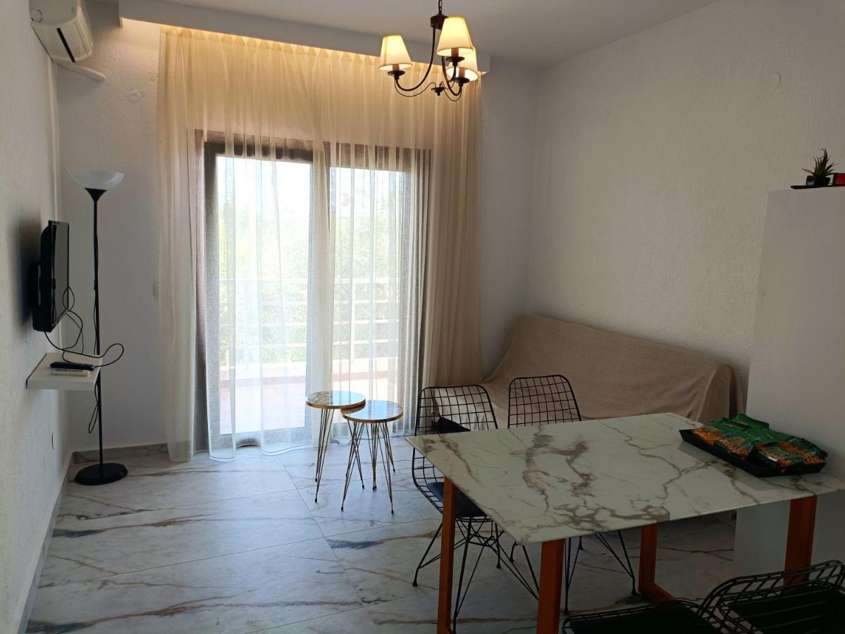 Apartment Salonikiou Akti Salonikiou