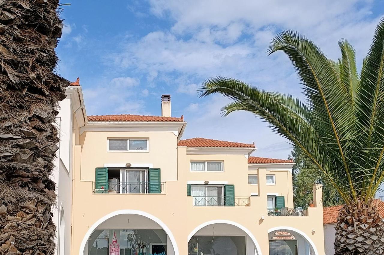 Port Luxury Ermioni