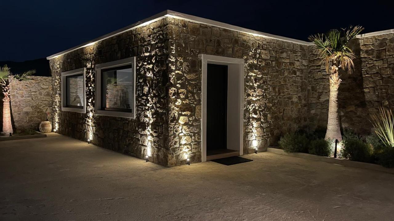 Mykonos Villa, Luxe Escape With Private Pool *
