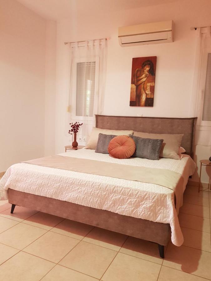 Theti Apartment *