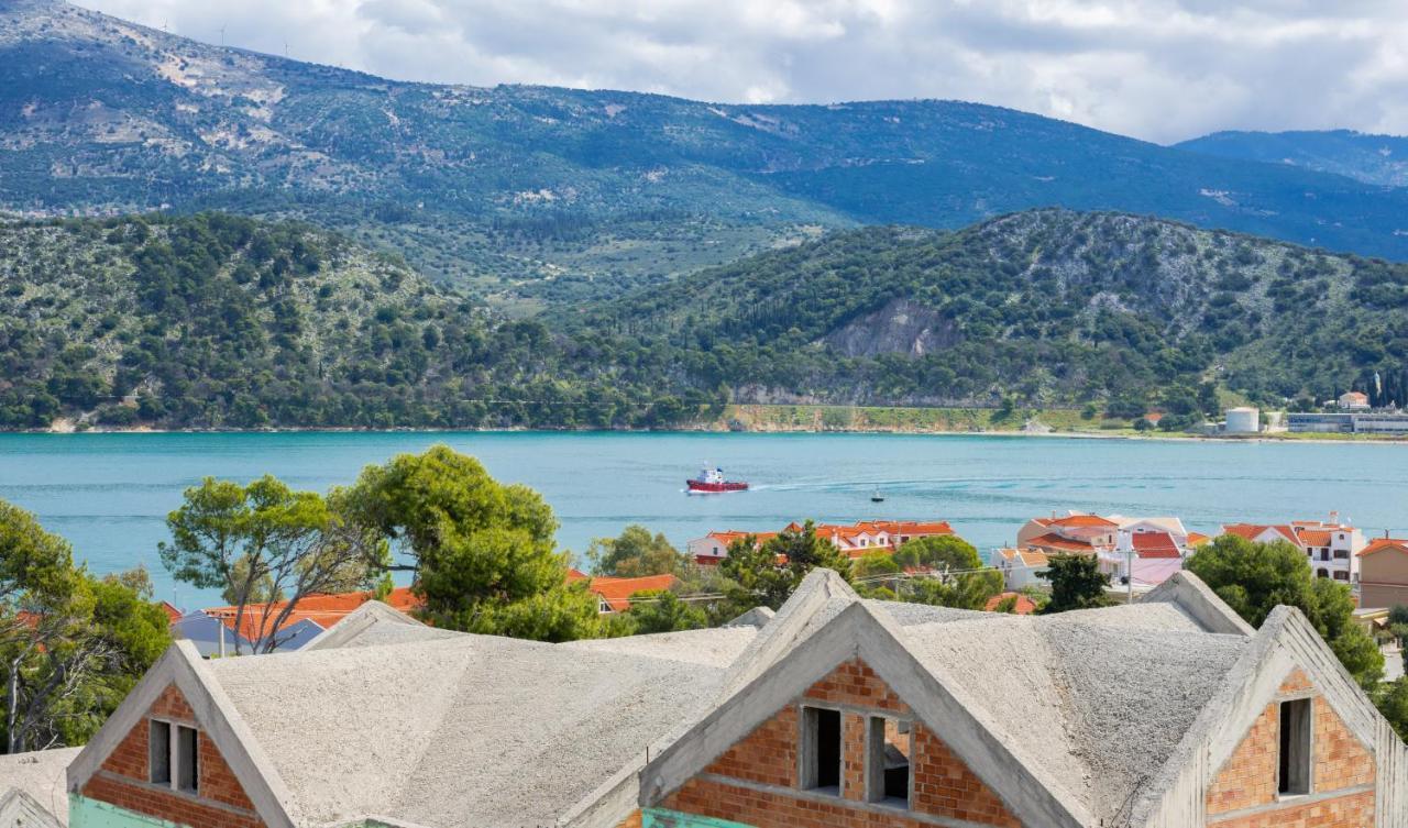 Cielo Alto Penthouse - 4 Bedrooms, Sleeps 10 Apartment Argostoli (Kefalonia)