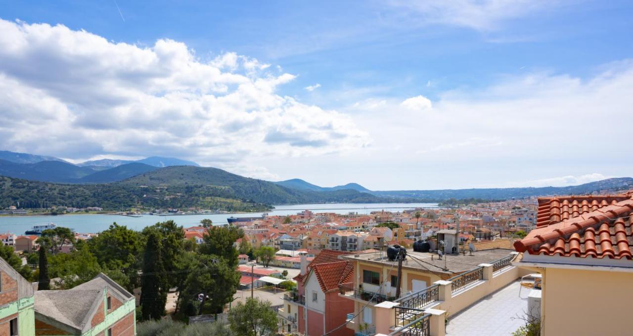 Cielo Alto Penthouse - 4 Bedrooms, Sleeps 10 Apartment Argostoli (Kefalonia)