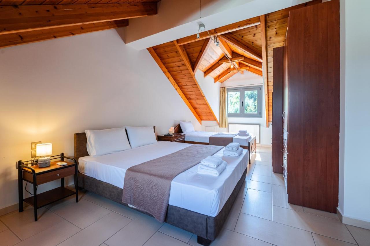 Cielo Alto Penthouse - 4 Bedrooms, Sleeps 10 Apartment Argostoli (Kefalonia)