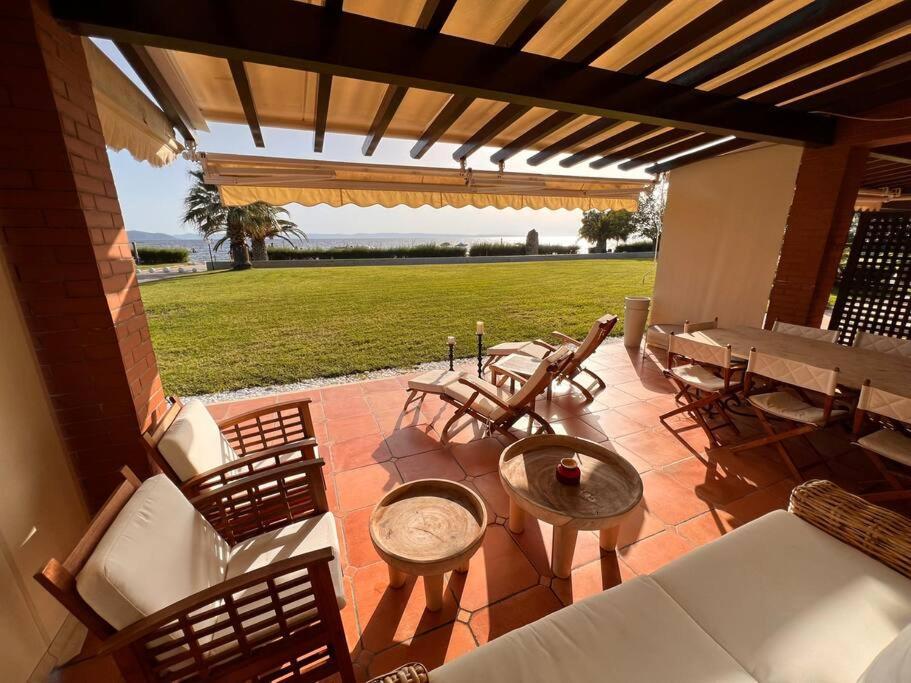The Absolute Beachfront Villa Metokhion Konstamonitou