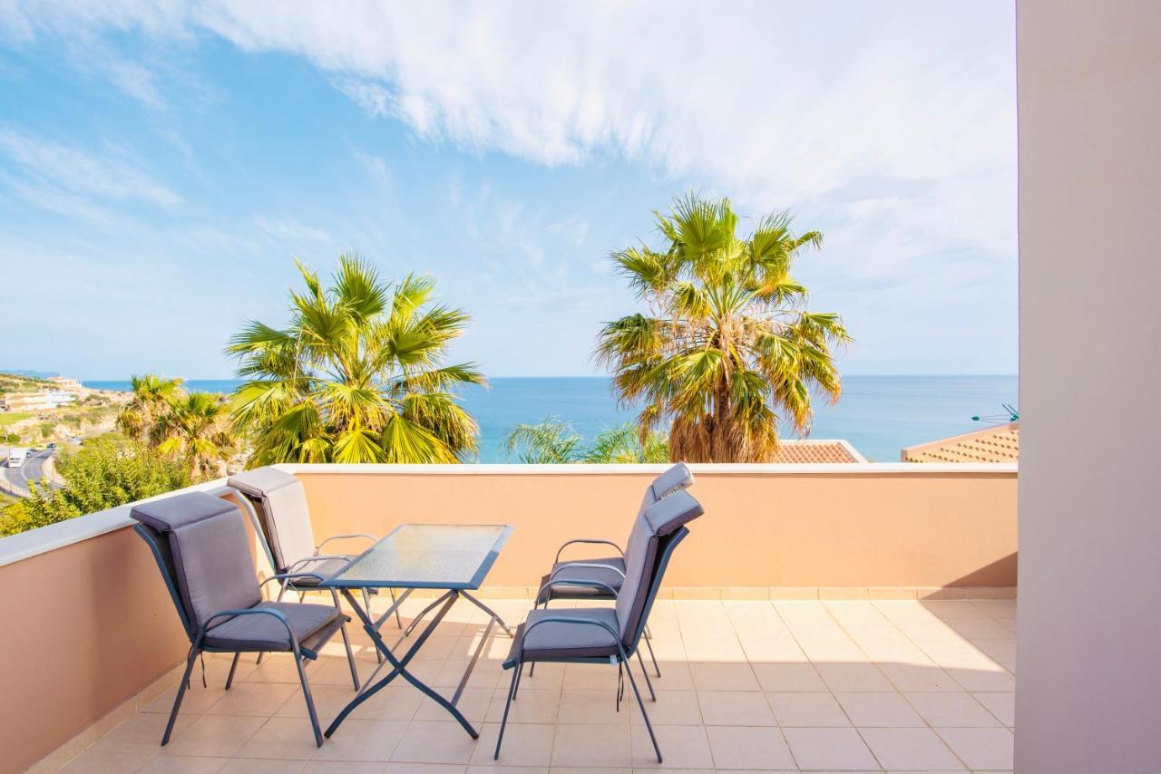 Kiki's Seaview Villa
